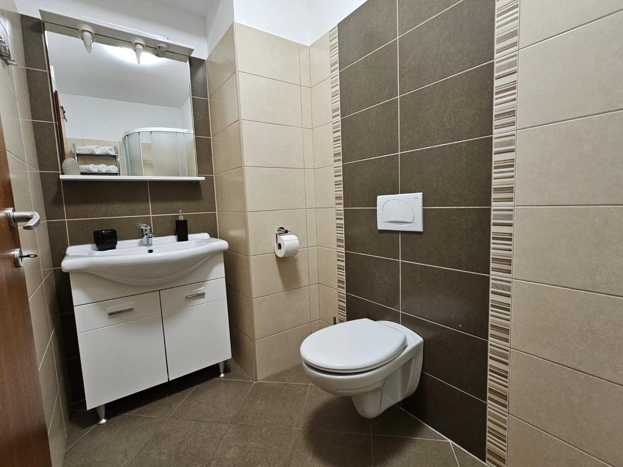 מאלינסקה Apartments Andrea מראה חיצוני תמונה