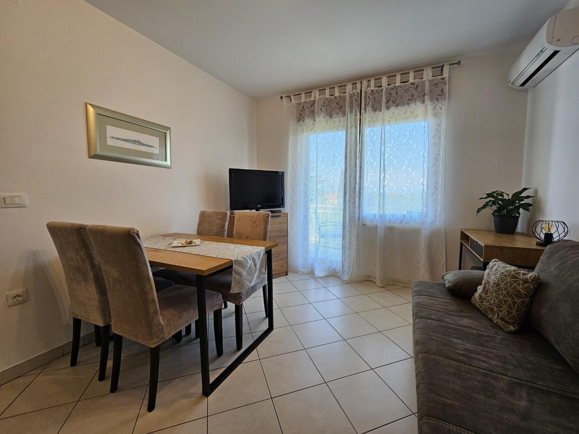 מאלינסקה Apartments Andrea מראה חיצוני תמונה