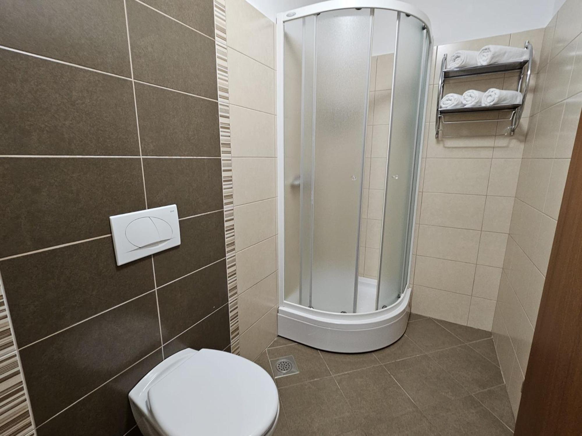מאלינסקה Apartments Andrea מראה חיצוני תמונה