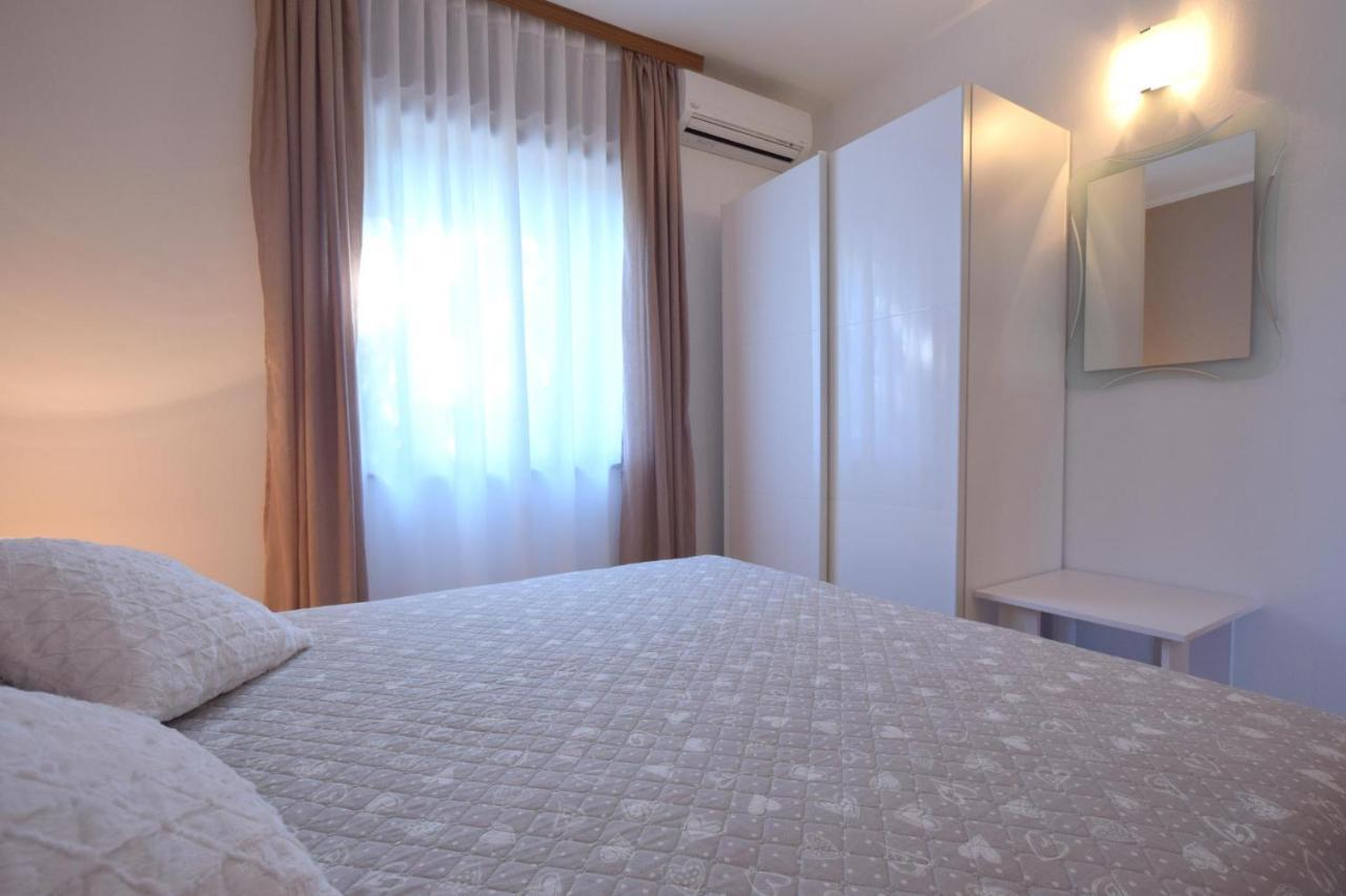מאלינסקה Apartments Andrea מראה חיצוני תמונה