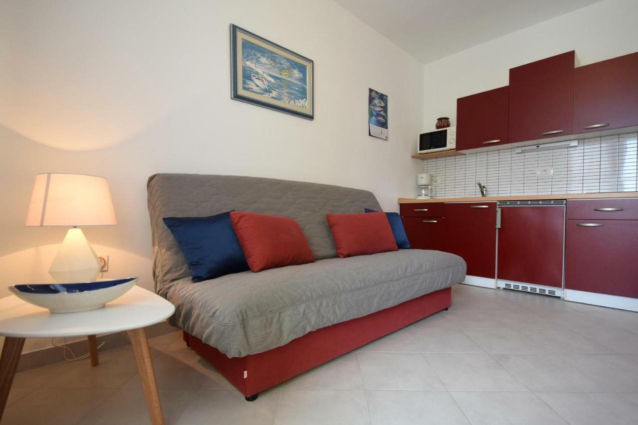מאלינסקה Apartments Andrea מראה חיצוני תמונה