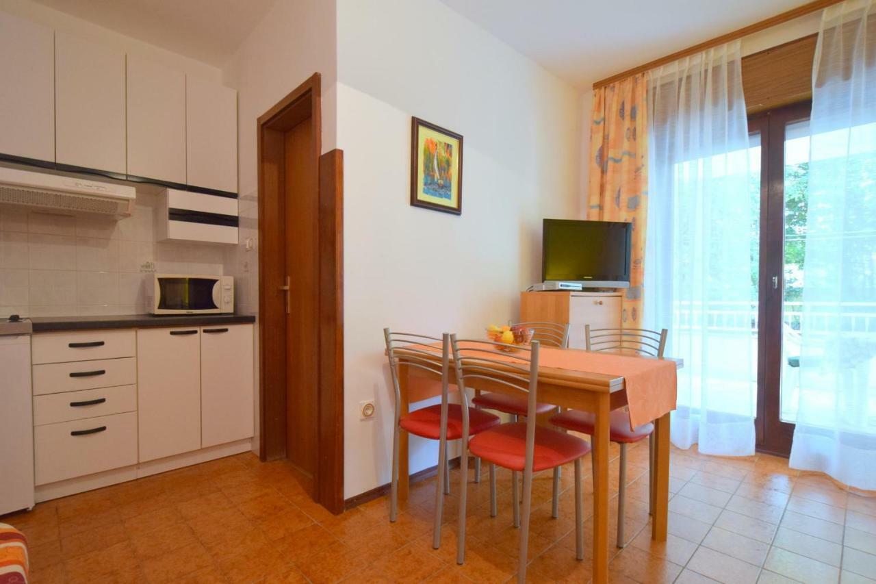 מאלינסקה Apartments Andrea מראה חיצוני תמונה
